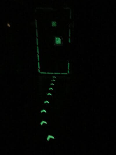 Langnachleuchtender Ausgang