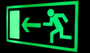 Langnachleuchtende Sicherheitsleitsysteme – pluslight®