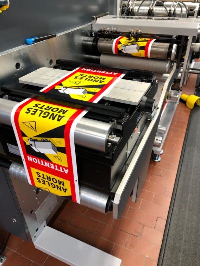 Witte Group: Druck Toter Winkel-Warnschilder Frankreich